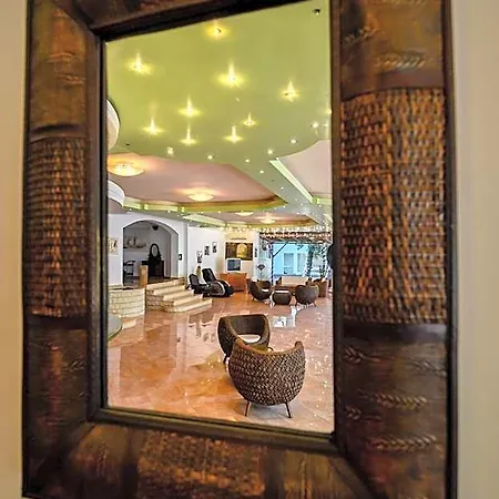 Complex Majestic Jupiter Hotel 3*